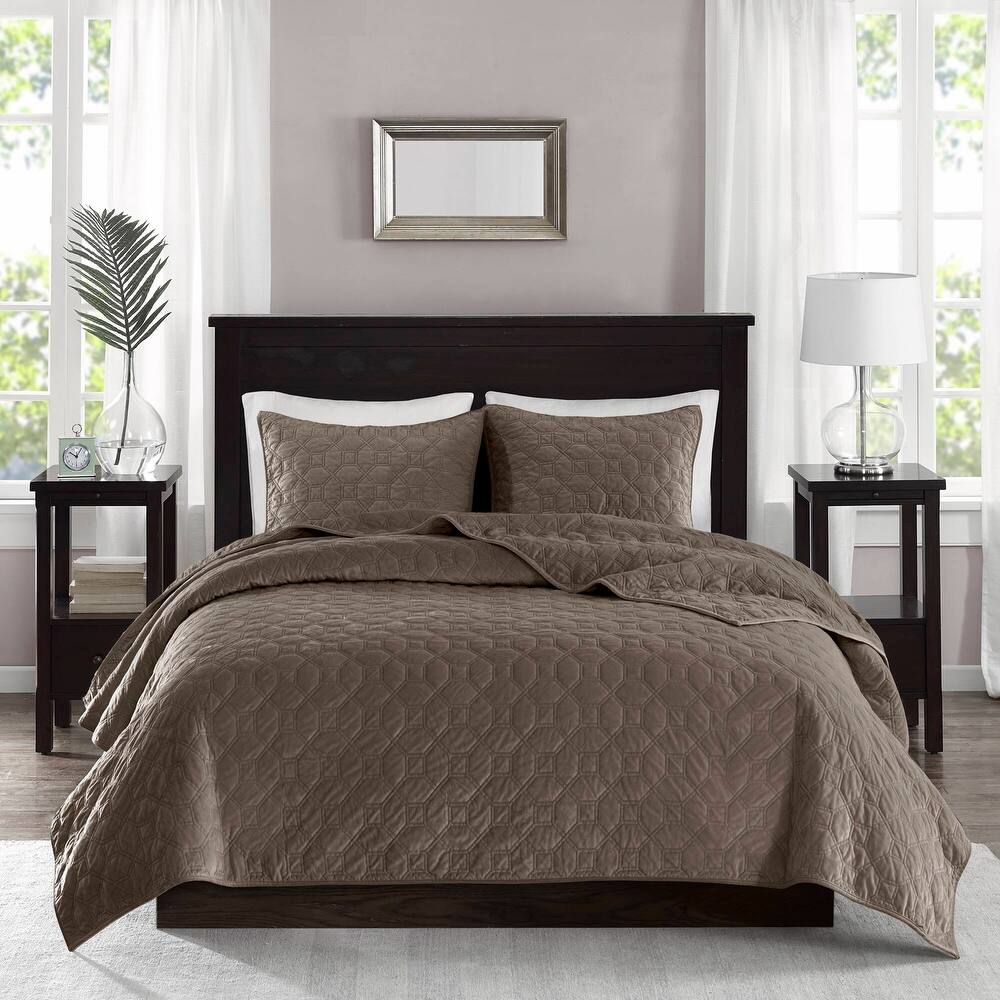 Madison Park Emery 3 Piece Velvet Quilt Set
