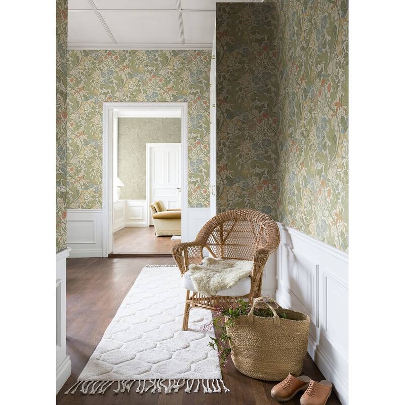 Lisburn, Elise Cream Nouveau Gardens 33 ft L X 20.9 in W, Wallpaper.