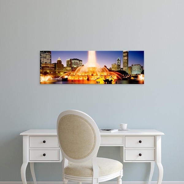 Easy Art Prints Panoramic Images's 'Fountain lit up at dusk, Buckingham Fountain, Chicago, Illinois, USA' Canvas Art