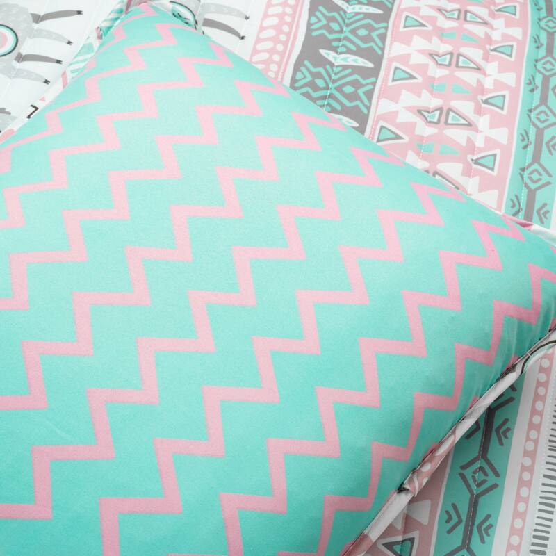 Lush Decor Boho Llama Reversible Oversized Quilt Set