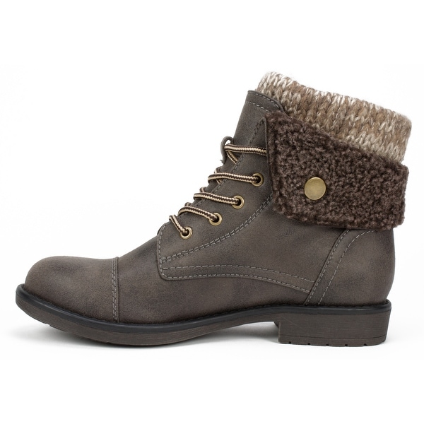 white mountain boots waterproof