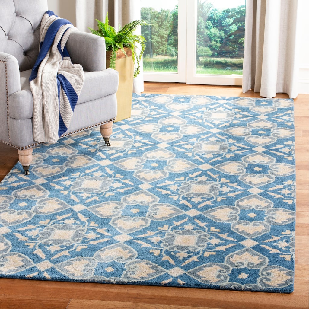SAFAVIEH Handmade Wyndham Kimberlie Modern Wool Rug