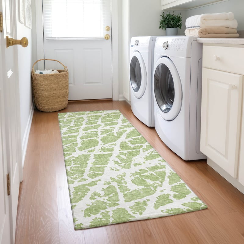 Machine Washable Indoor/ Outdoor Transitional Aloe Crackle Chantille Rug