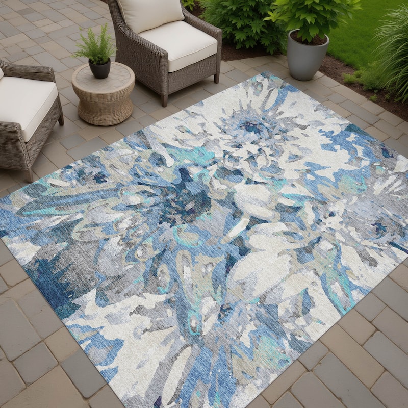 Machine Washable Indoor/ Outdoor Abstract Floral Chantille Rug - Denim - 8' x 10'