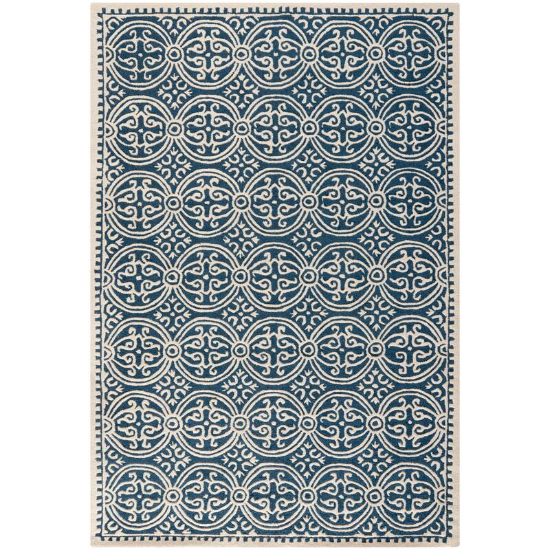 SAFAVIEH Handmade Cambridge Myrtis Moroccan Wool Rug