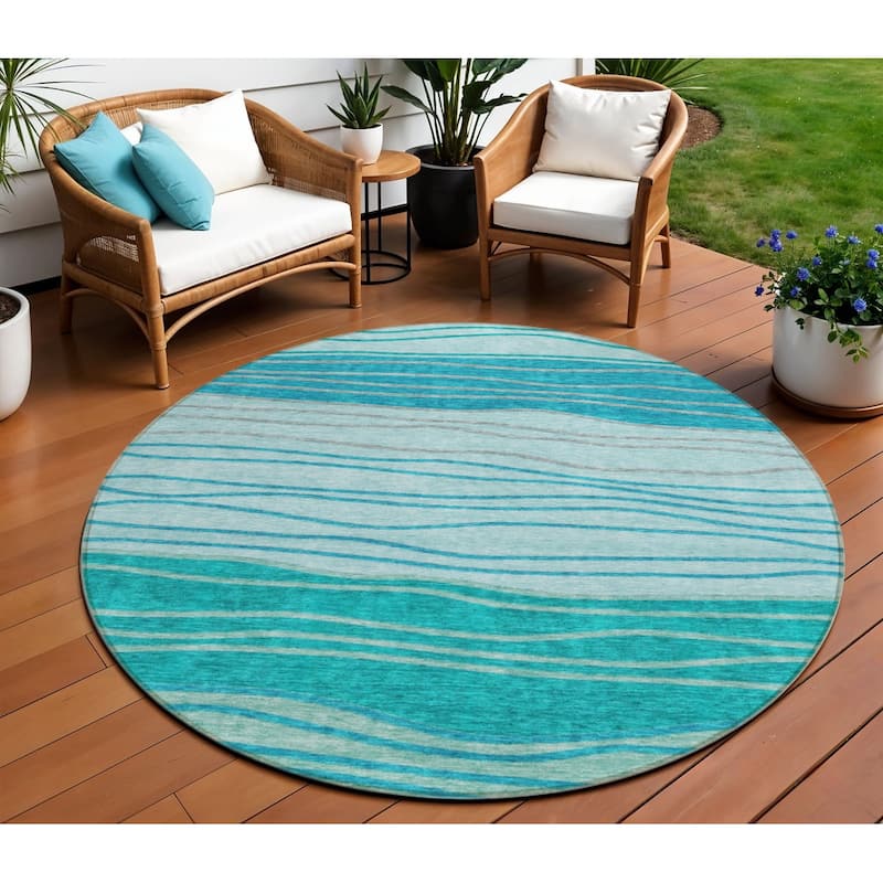 HomeRoots Striped Transitional Rectangle Outdoor Rug - 8' Round