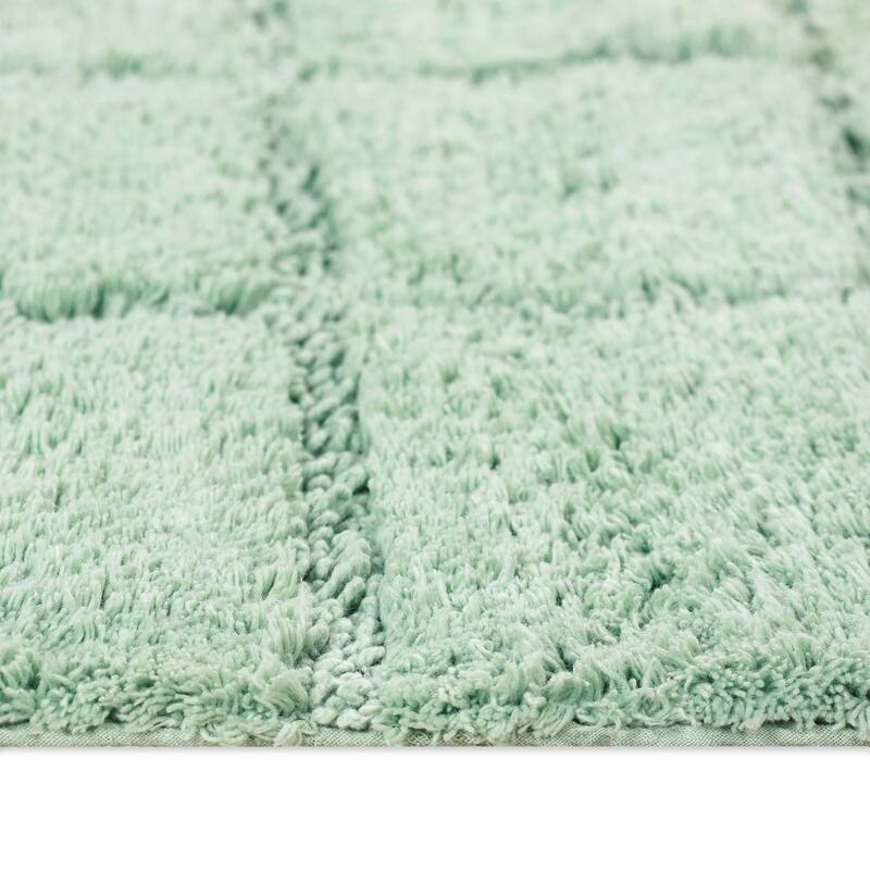Superior Cotton Checkered 2-piece Non-skid Bath Rug Set