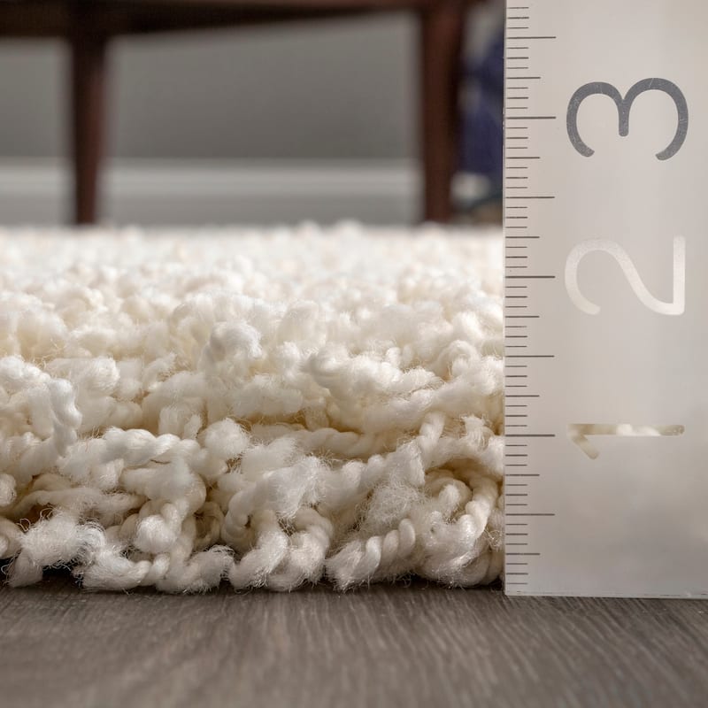 Nuloom Janine Plush Shag Area Rug
