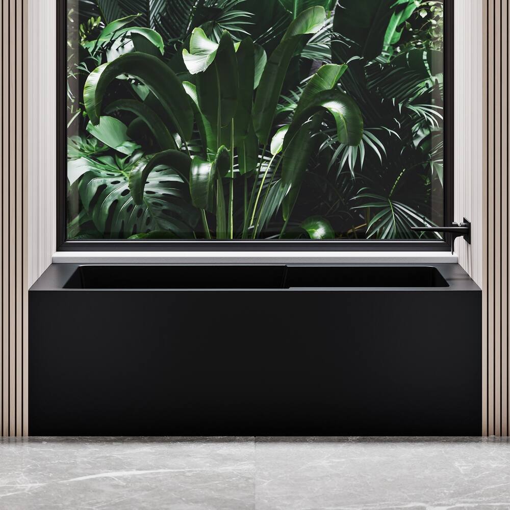 Swiss Madison Voltaire, Acrylic White, Alcove, Integral Armrest, Bathtub with Apron