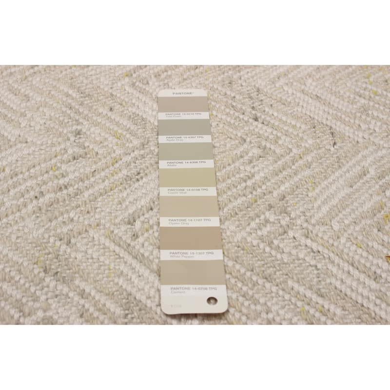 Sienna Khaki Rug 5'1" x 8'1" - 5'1 x 8'1