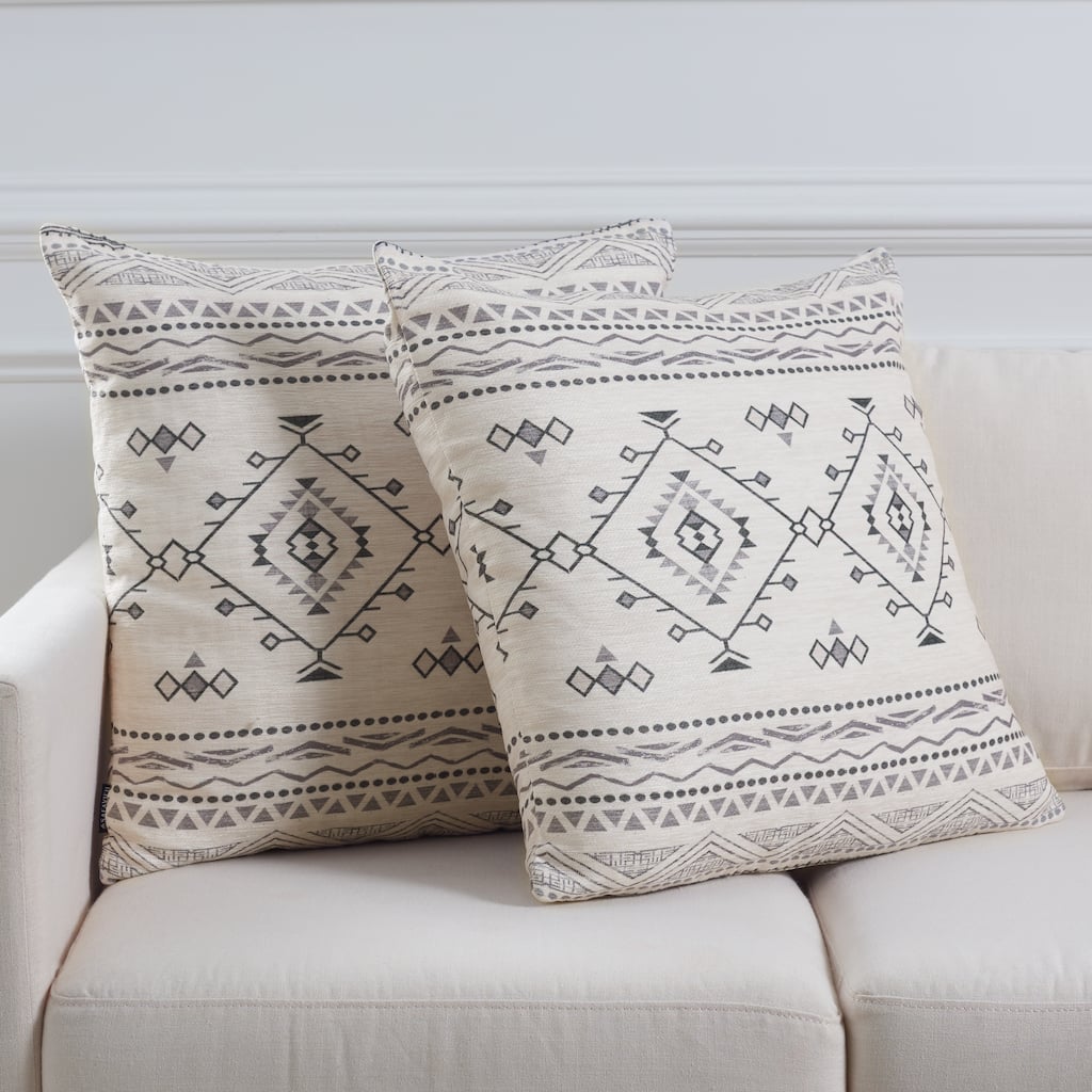 SAFAVIEH Eelkje Pillow