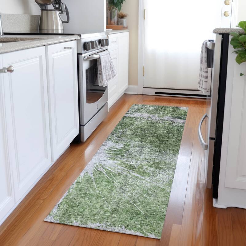 Machine Washable Indoor/ Outdoor Chantille Modern Tree Grain Rug - Aloe - 2'3" x 7'6"