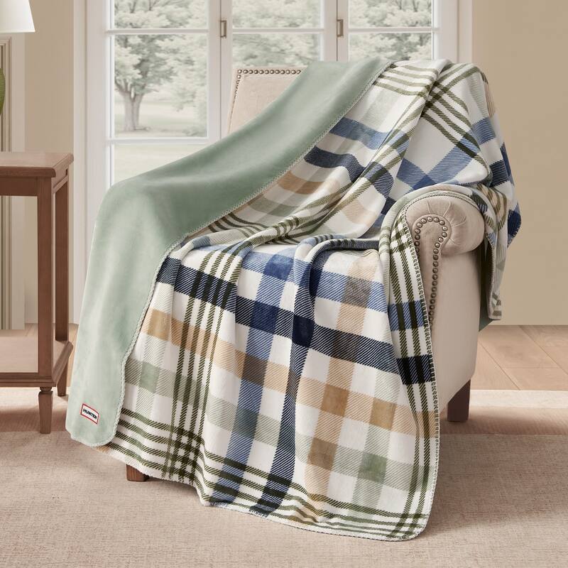 Hunter Reversible Plaid Plush Throw Blankets