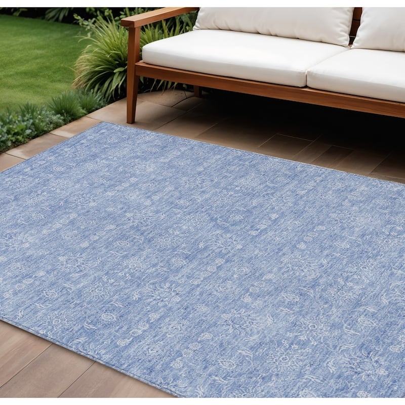 HomeRoots Floral Transitional Rectangle Outdoor Rug - 10' X 14'
