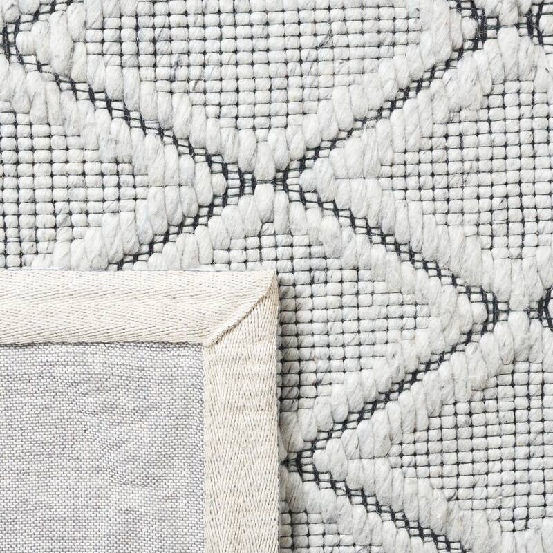 SAFAVIEH Handmade Marbella Gotelinde Wool Rug