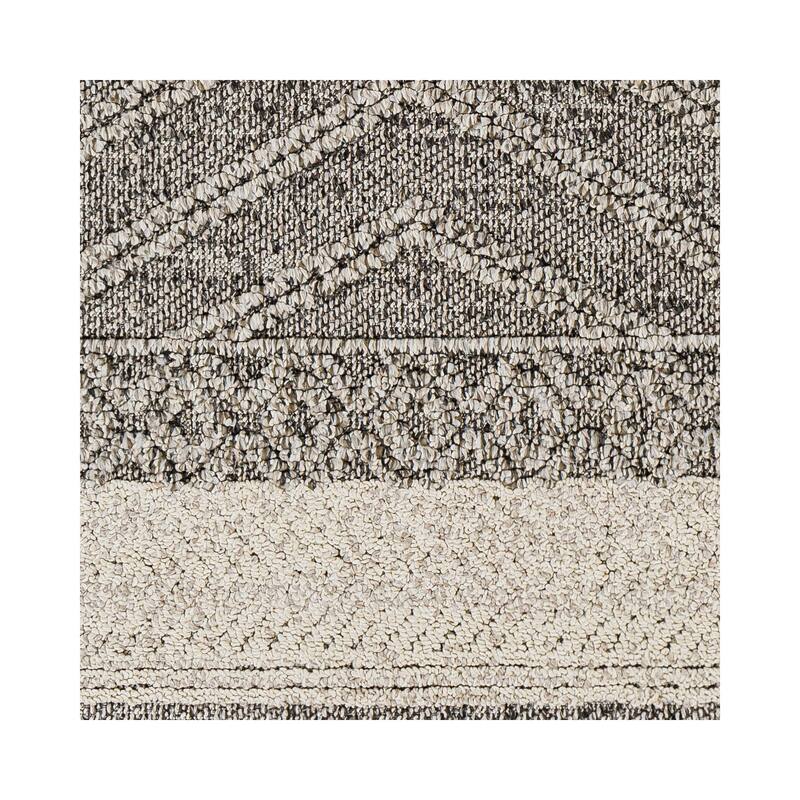 Livabliss Sarasota Scandinavian Diamond Indoor / OutdoorArea Rug