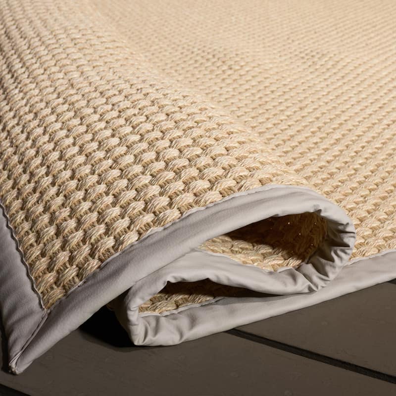 SAFAVIEH Napa Faux Sisal Meret Washable Indoor/Outdoor Rug - Weather Resistant & Easy Cleaning