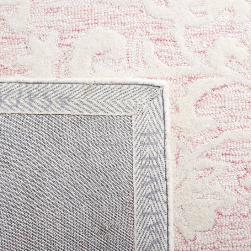 Martha Stewart by SAFAVIEH Handmade Eibhlis Wool Rug