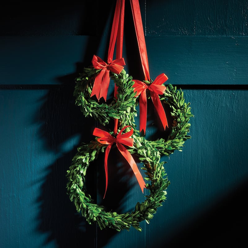 Boxwood Wreaths With Red Ribbons, Set Of 3 - Green