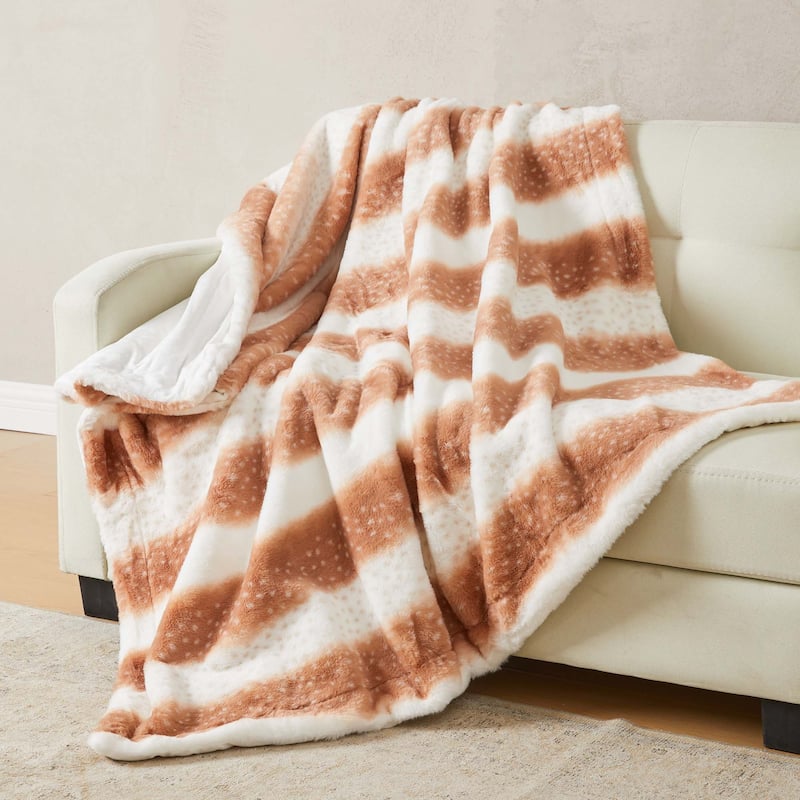 Luxurious Ruched Faux Fur Reversible Microfiber Throw