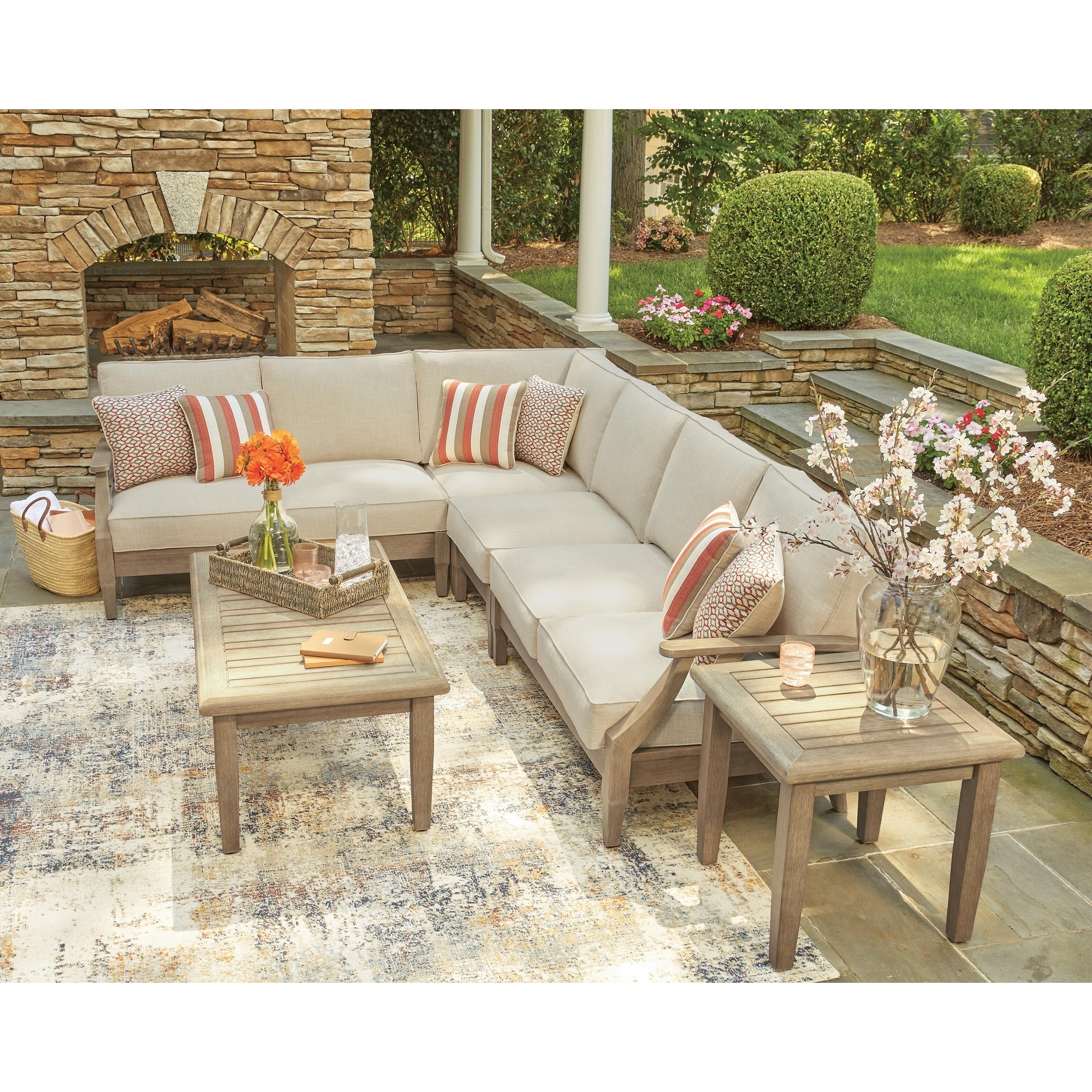 Signature Design by Ashley Clare View Brown 4-piece Outdoor Sectional - 89"W x 115"D x 36"H
