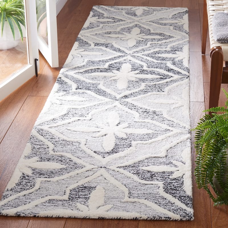 SAFAVIEH Handmade Metro Gerlinde Floral Trellis Wool Rug - 2'3" x 9' Runner - Black/Ivory