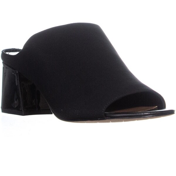 low heel donald pliner sandals