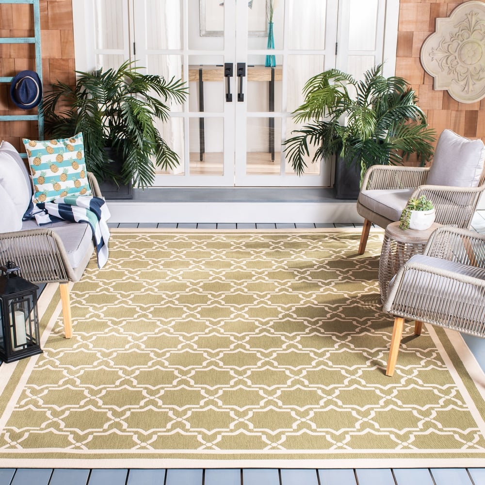 SAFAVIEH Courtyard Thomasina Indoor/ Outdoor Patio Backyard Rug