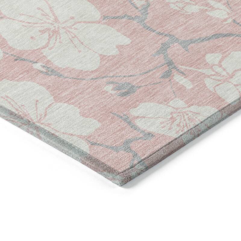 HomeRoots Floral Transitional Rectangle Outdoor Rug