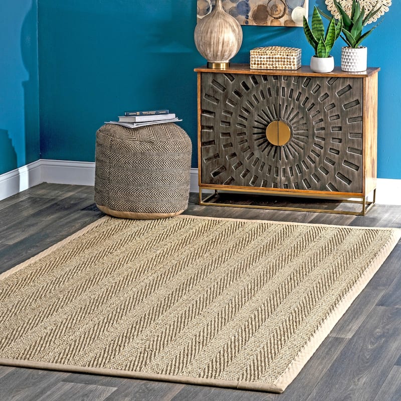 Nuloom Geometric Natural Fiber Seagrass Chevron Area Rug
