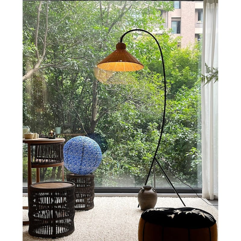 Novelty Black Metal Arc Floor Lamp with Rattan Woven Shade - N/A