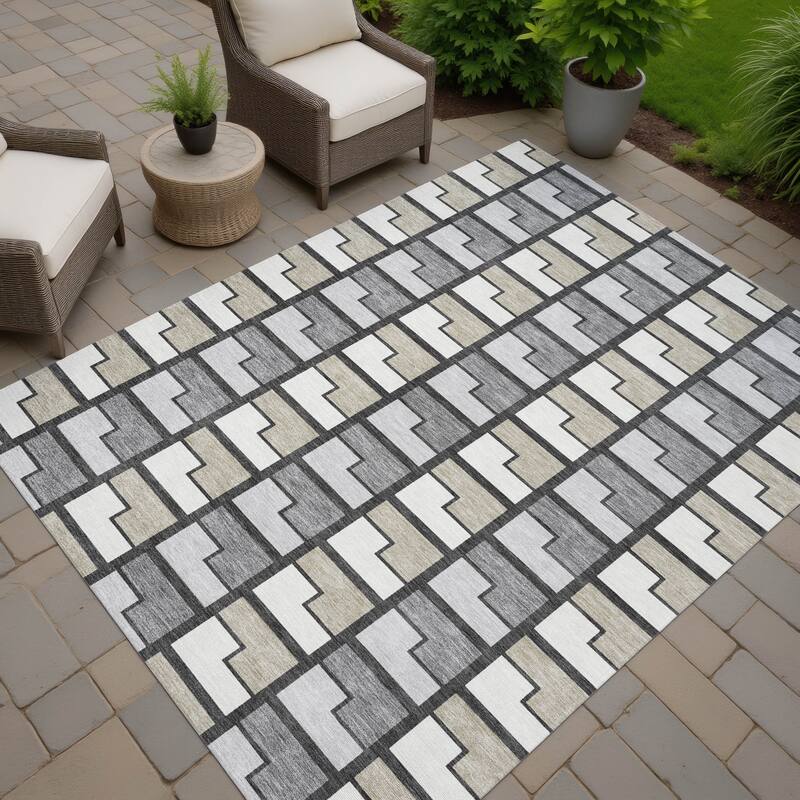 Machine Washable Indoor/ Outdoor Contemporary Kaylee Chantille Rug