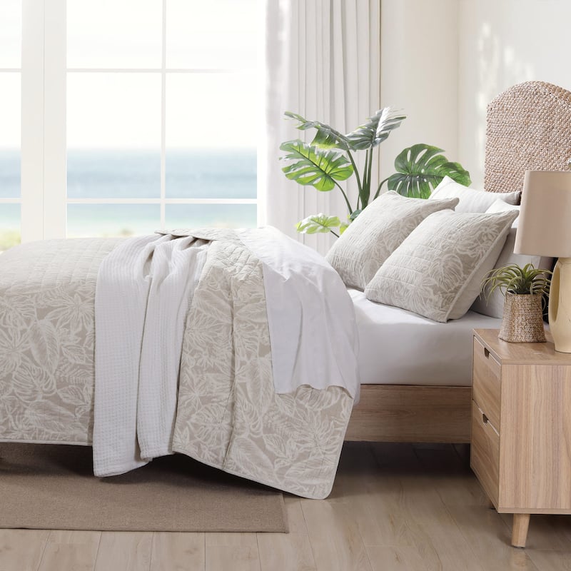 Tommy Bahama Ocean Deep Cotton Reversible Beige Quilt Set