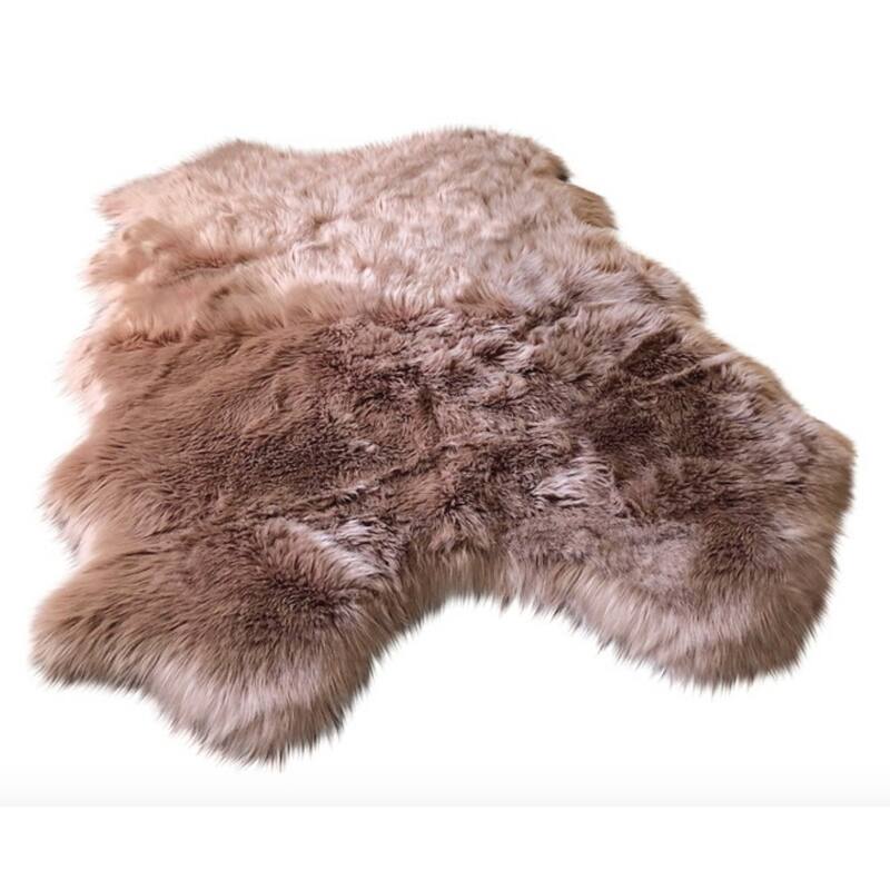 Dynasty Natural 4-Pelt Luxury Long Wool Sheepskin Shag Rug - 3'6" x 5'6"