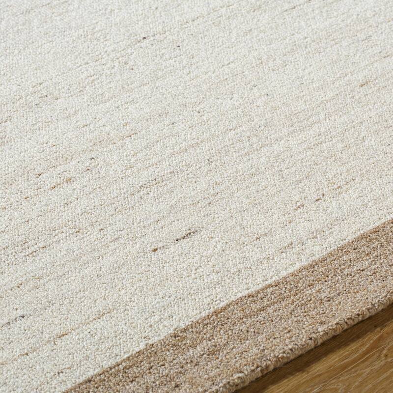 Livabliss La Puna Cottage Border Area Rug