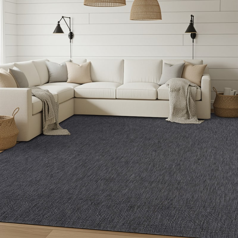 Alameda Solid Color Medallion Machine Washable Indoor Area Rug