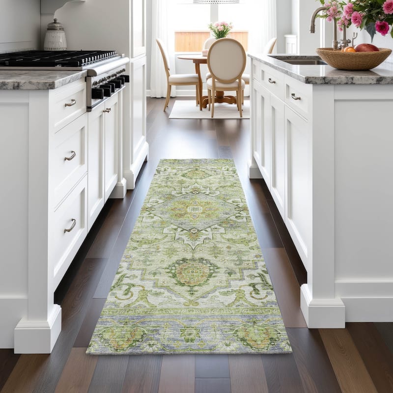 Machine Washable Indoor/Outdoor Traditional Vintage Chantille Rug