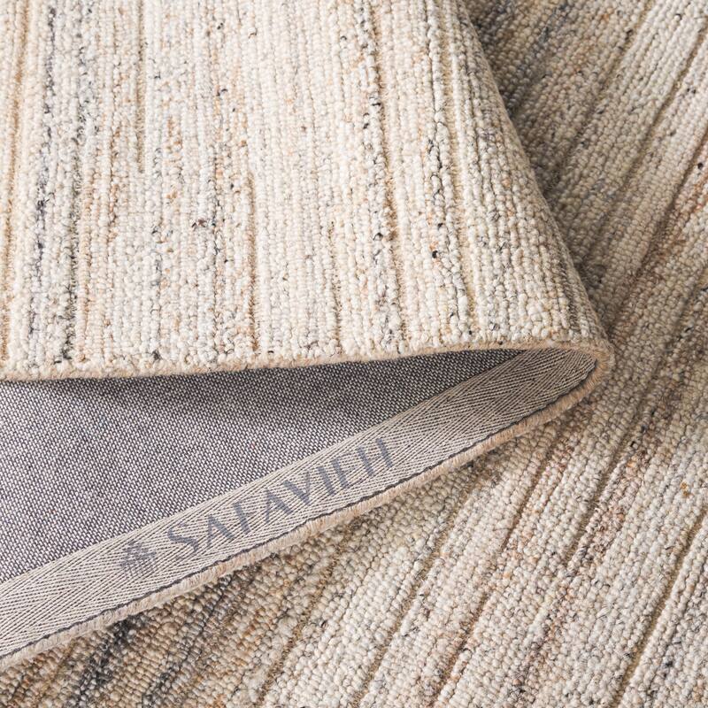 SAFAVIEH Handmade Natura Folkeline Transitional Wool Rug