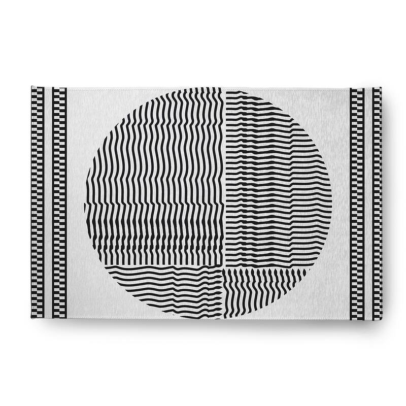 Geo Circle Rug - Black - 2' x 3'