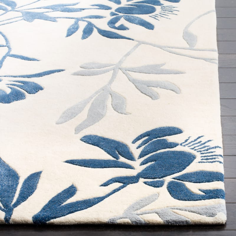 SAFAVIEH Handmade Capri Hillevi Modern Wool Rug