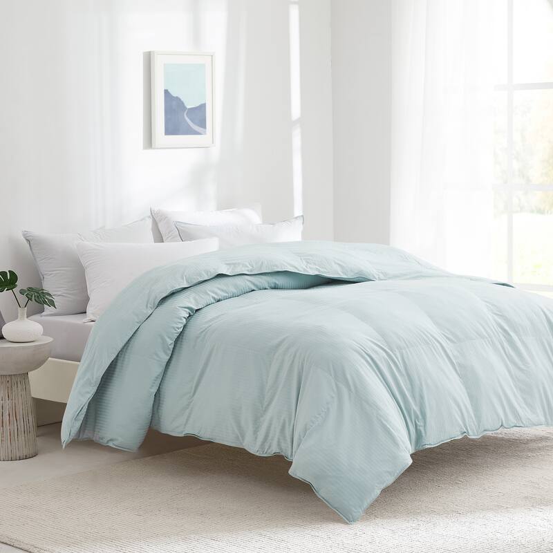 Colossal King Oversized Down Alternative Baffle Box Comforter (10' x 10') World's Biggest