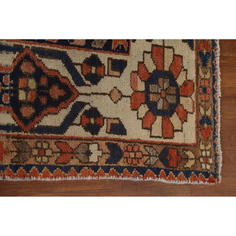 Bakhtiari Persian Vintage Rug Handmade Geometric Wool Carpet - 7'1"x 10'2"