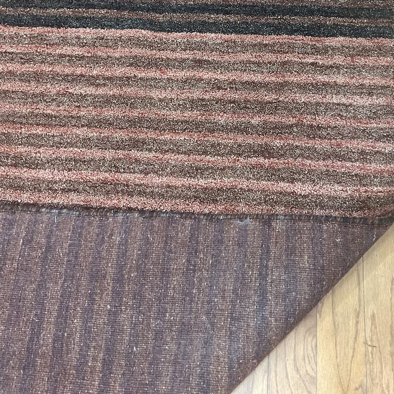 HERAT ORIENTAL 4' x 6' Handmade Horizontal Striped Tibetan Ombre Wool Rug - 4' x 6'