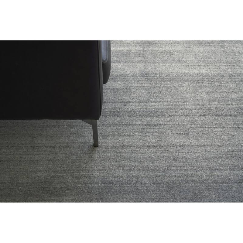 EXQUISITE RUGS Sanctuary Hand-loomed Bamboo Silk/Wool Taupe Area Rug.