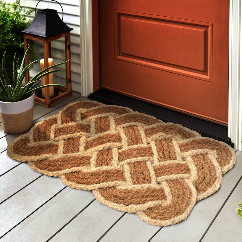 Maeve Classic Coastal Scalloped Basketweave Coir Indoor/Outdoor DoorMat