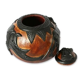 Handmade Calabash box, 'Hausa Hunter'(Ghana) - Bed Bath & Beyond - 32204432