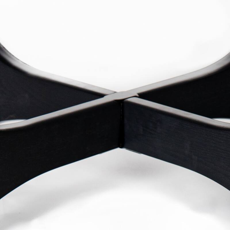 Contemporary Stylish Wooden Round Coffee Table With Eye-Catching Crossover Table Legs