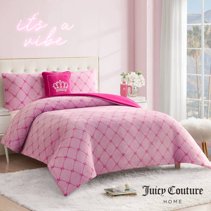 Juicy Couture Plush Trellis Link Reversible Comforter Sets