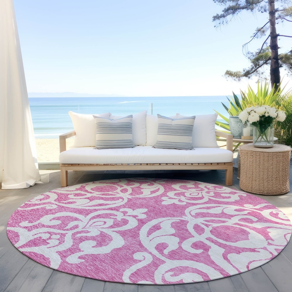 Machine Washable Indoor/ Outdoor Damask Glam Chantille Rug