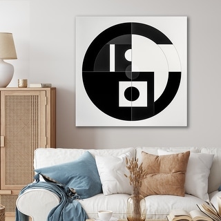 Designart "Bauhaus Black And White Circular Minimalism I" Modern ...